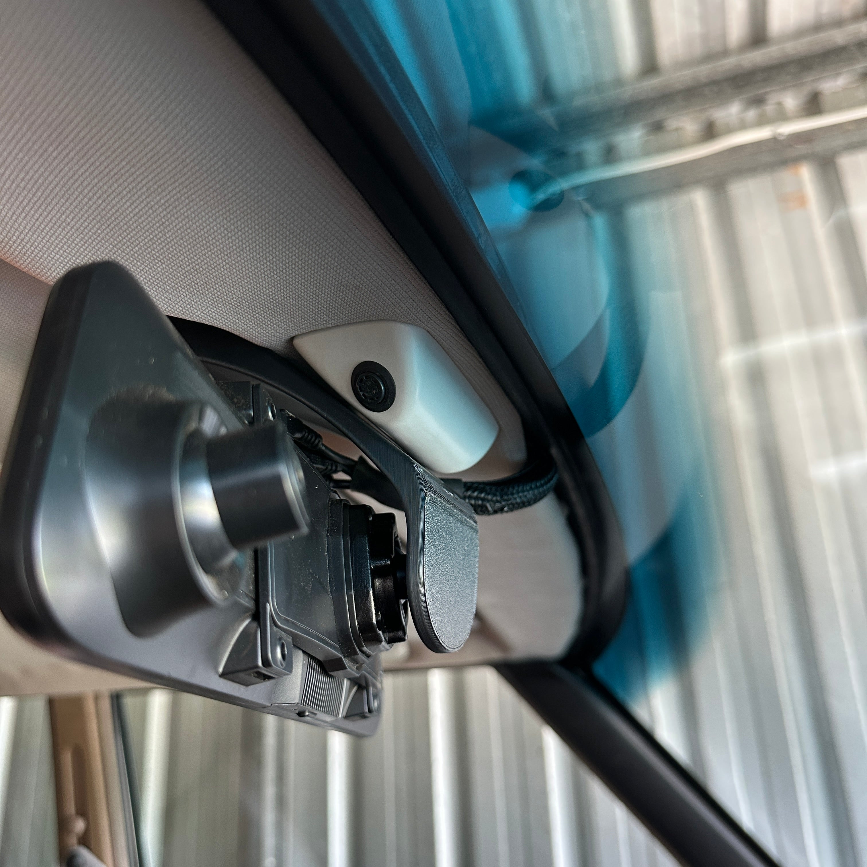 Digital Mirror Mount – Range Rover Classic (1970-1995)