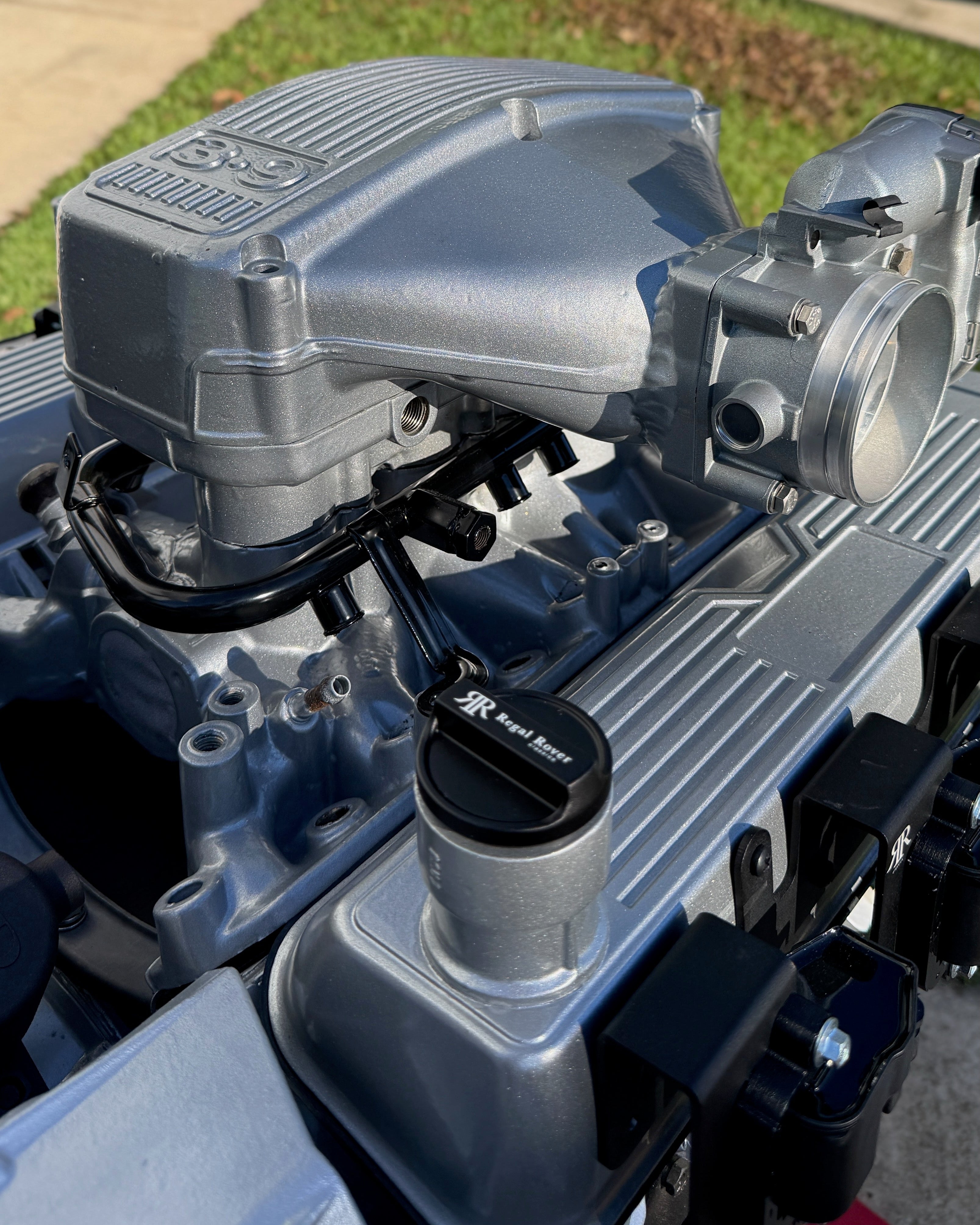 Custom Regal Rover Classics Rover V8 3.9 Plenum with Drive By Wire Bosch